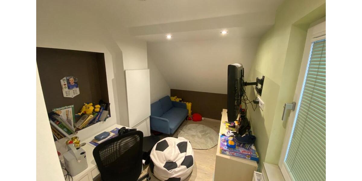 Doppelhaushälfte Duisburg Huckingen - 7 Zimmer, 120 m&sup2;, 629.000&euro; | Angebot:25221845