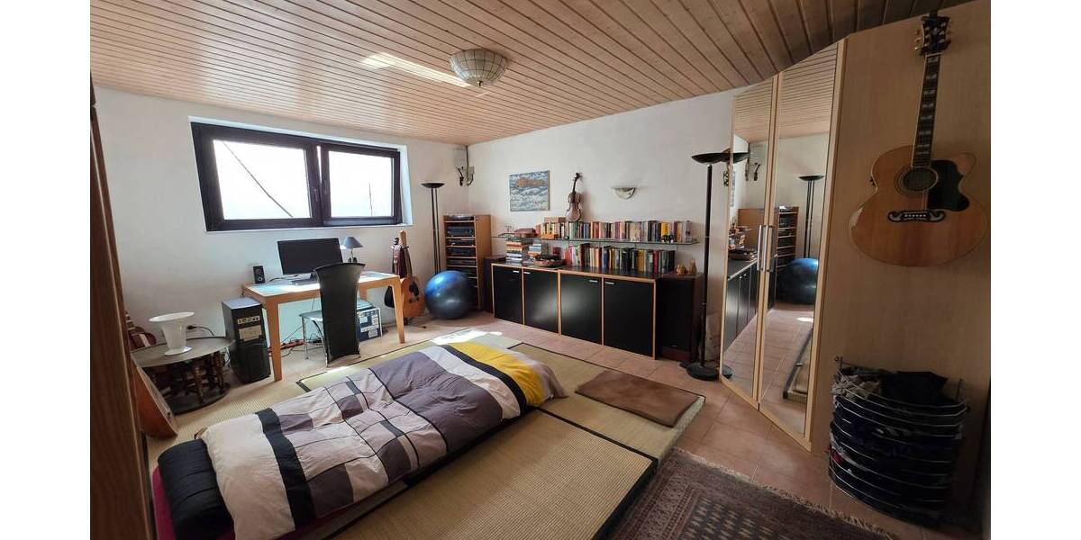 Mehrfamilienhaus, Wohnhaus Velbert Mitte - 6 Zimmer, 230 m&sup2;, 490.000&euro; | Angebot:23944327