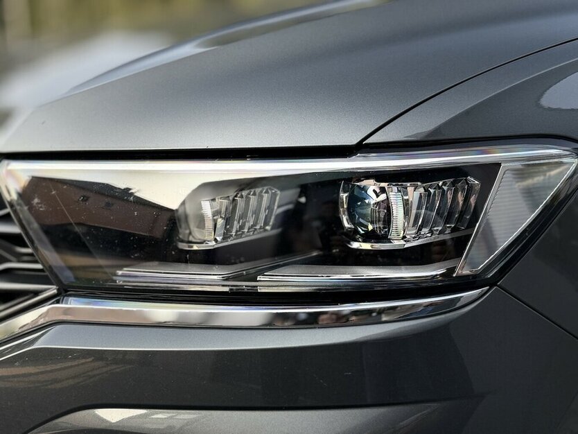 T-Roc R line / 4Motion / Keyless Go / PANO