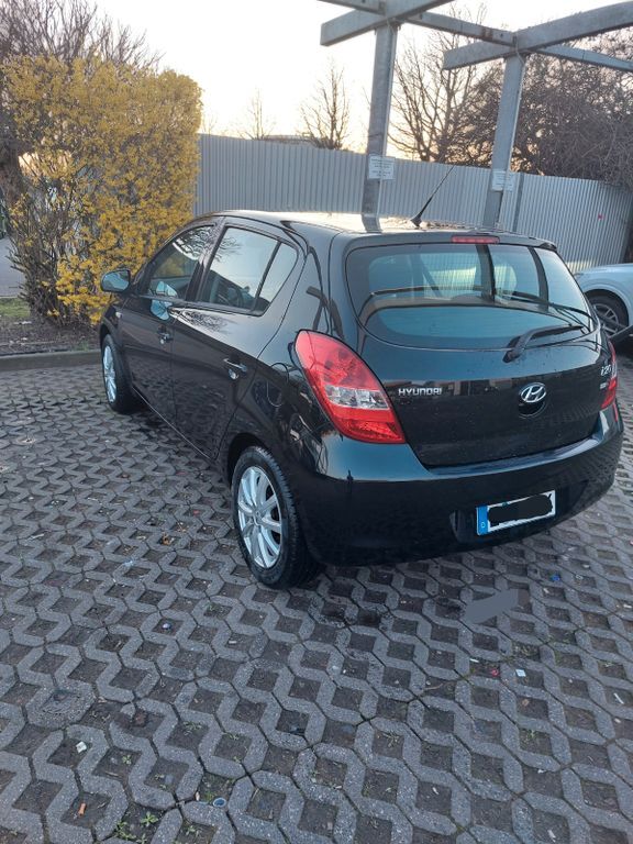Hyundai i20 130.000 km 3.990 € Oberhausen 46117