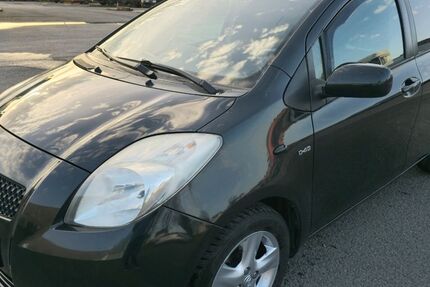 Toyota Yaris 270.000 km 3.300 € Wuppertal 42287