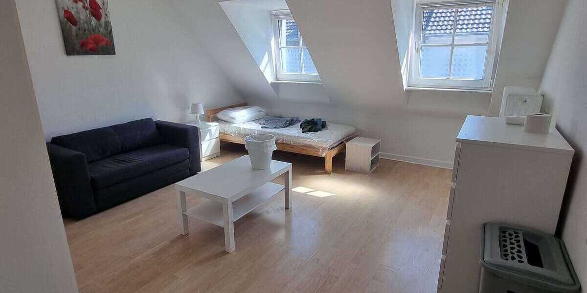 Etagenwohnung Krefeld Cracau - 2 Zimmer, 78 m&sup2;, 590&euro; | Angebot:27075193