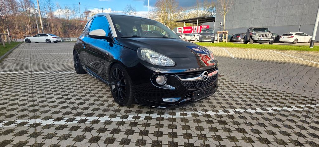 Opel Adam 117.000 km 6.990 &euro; Essen 45145