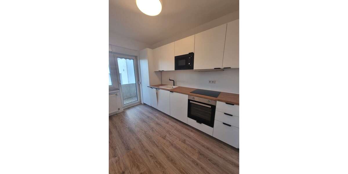 Etagenwohnung Düsseldorf / Bilk Bilk - 4 Zimmer, 94 m&sup2;, 1.760&euro; | Angebot:26947344