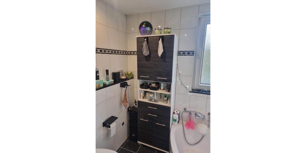 Etagenwohnung Dinslaken Hiesfeld - 4.5 Zimmer, 93 m&sup2;, 215.000&euro; | Angebot:26942650
