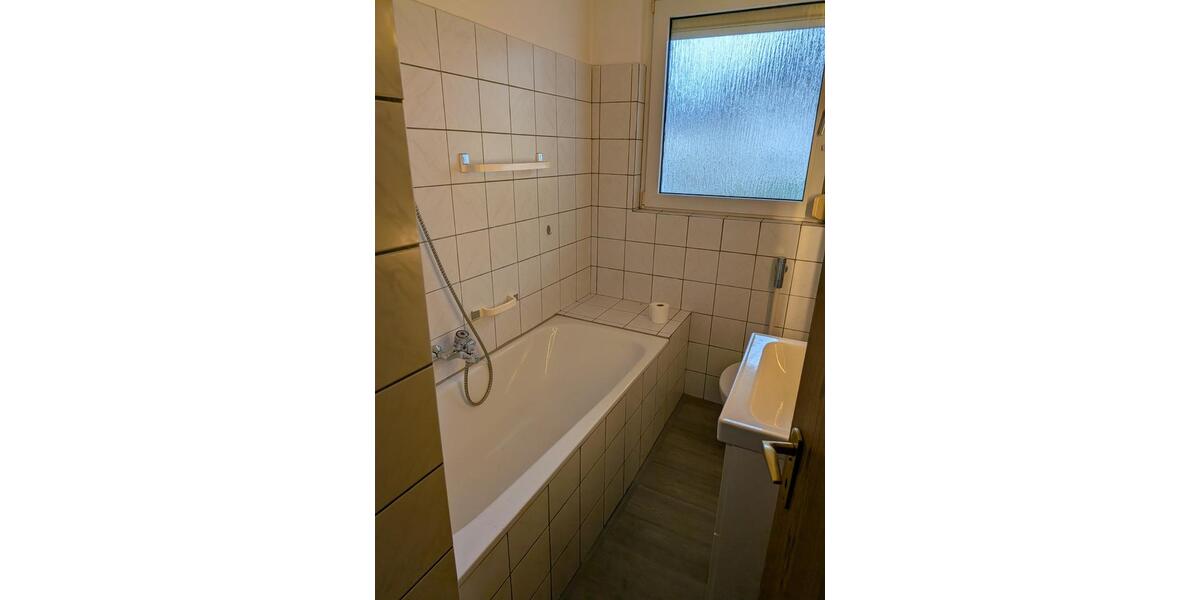 Erdgeschoßwohnung Essen Stadtbezirk II - 2 Zimmer, 54 m&sup2;, 400&euro; | Angebot:25585387