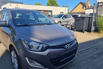 Hyundai i20 153.814 km 4.699 € Mönchengladbach 41199