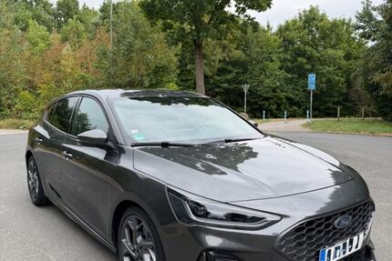 Ford Focus 14.800 km 30.590 &euro; Bottrop 46244