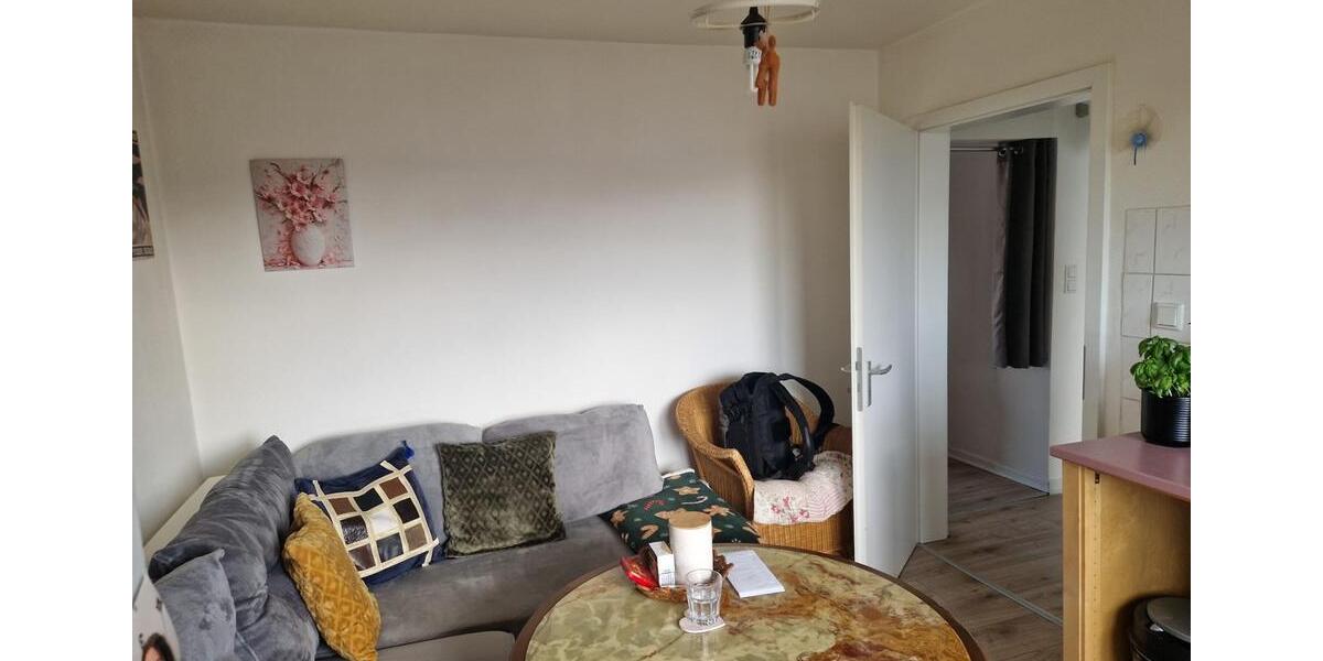 Dachgeschoßwohnung Essen Stadtbezirk III - 1 Zimmer, 36 m&sup2;, 544&euro; | Angebot:26372655