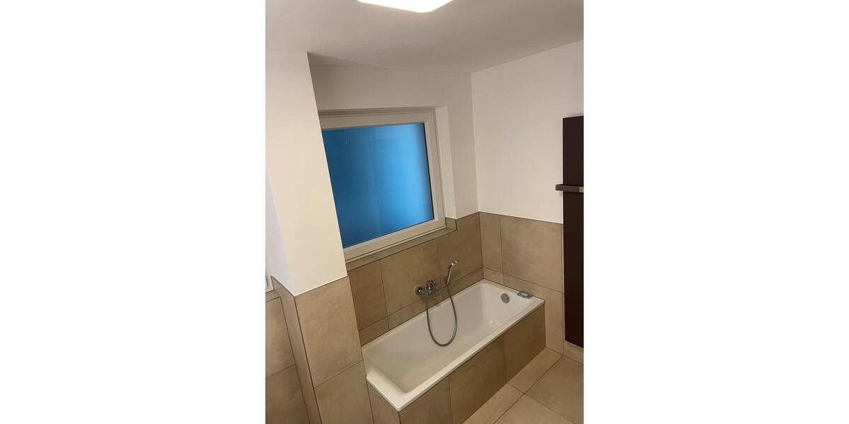 Etagenwohnung Velbert Pöthen - 3.5 Zimmer, 96 m&sup2;, 349.000&euro; | Angebot:27010405