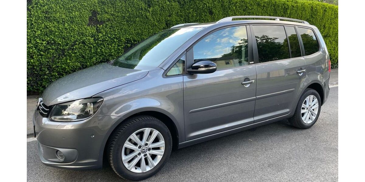 VW Touran 123.182 km 5.500 &euro; Duisburg 47178