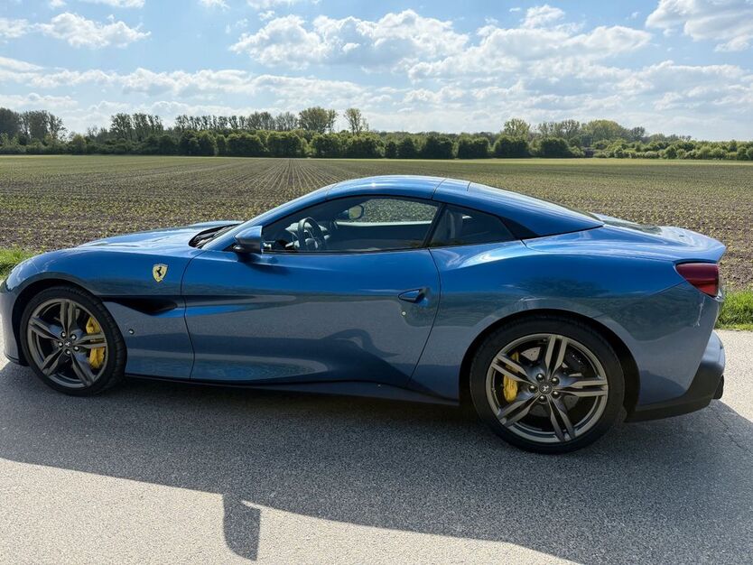 Ferrari Portofino 40.800 km 193.000 € Mönchengladbach 41066
