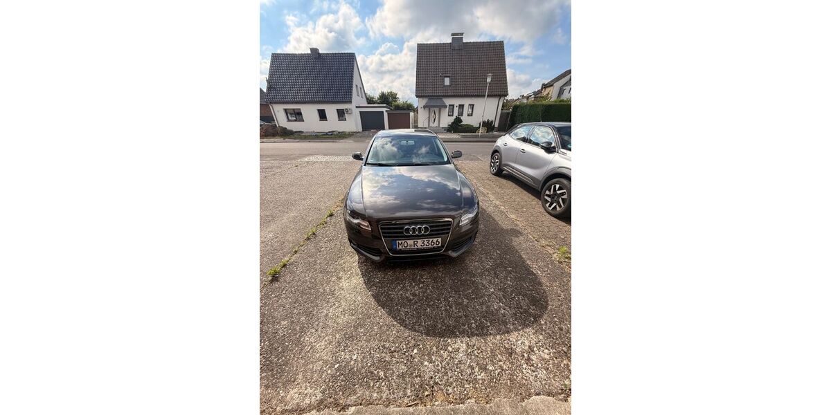 Audi A4 153.000 km 7.500 &euro; kamp- lintfort 47475