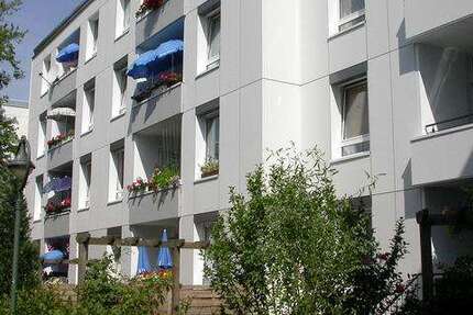 Wohnung Düsseldorf Stadtbezirk 10 - 3 Zimmer, 67 m&sup2;, 749&euro; | Angebot:26890019