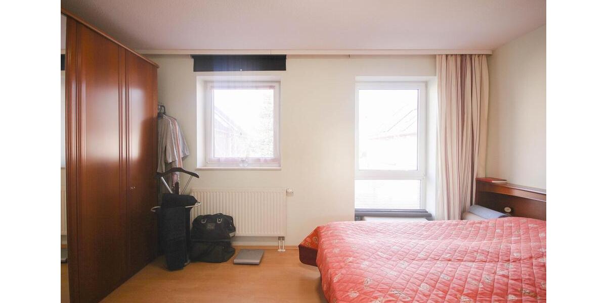 Reihenhaus Düsseldorf Stadtbezirk 6 - 5 Zimmer, 126 m&sup2;, 2.600&euro; | Angebot:25548327