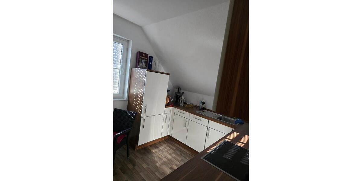 Dachgeschoßwohnung Duisburg Hochheide - 3 Zimmer, 58 m&sup2;, 590&euro; | Angebot:26206899
