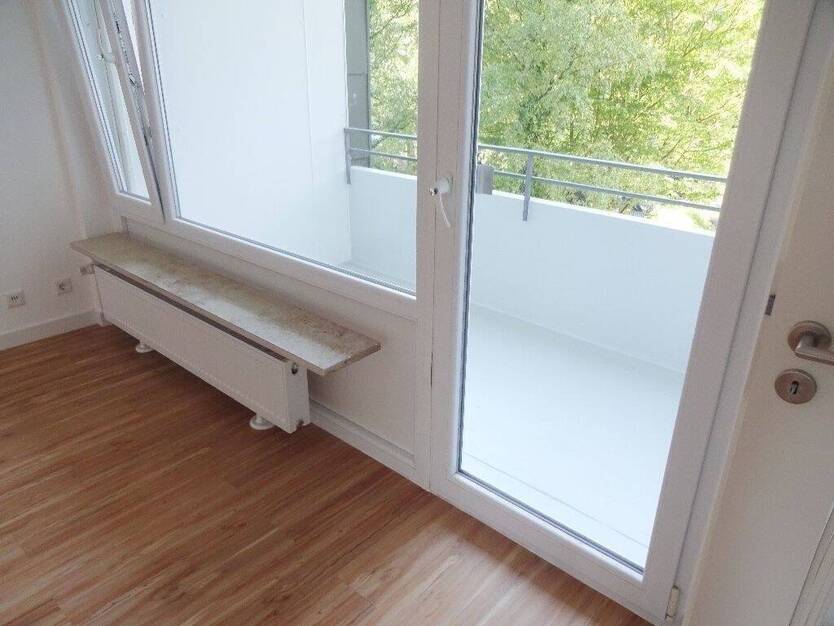 Ruhige 5-Zimmer-Wohnung in Düsseldorf-Ludenberg mit moderner Einbauküche - in direkte Waldlage! 5 zimmer