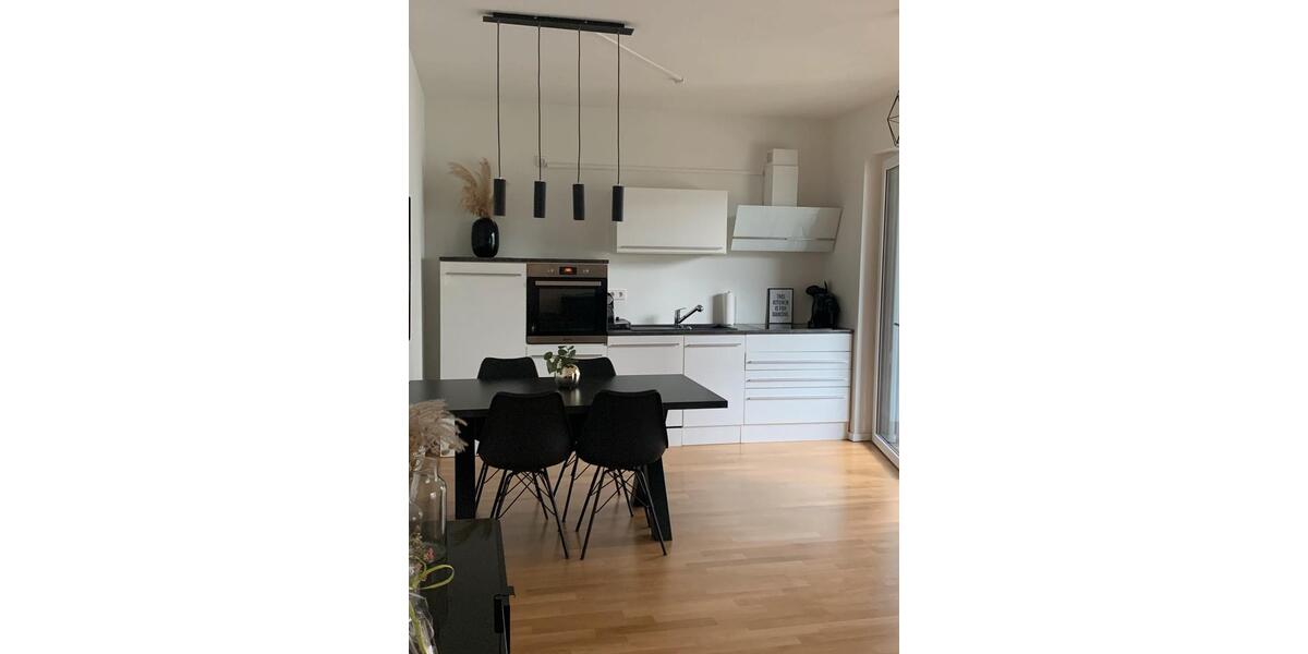 Etagenwohnung Düsseldorf Oberbilk - 2 Zimmer, 60 m&sup2;, 1.111&euro; | Angebot:24839092