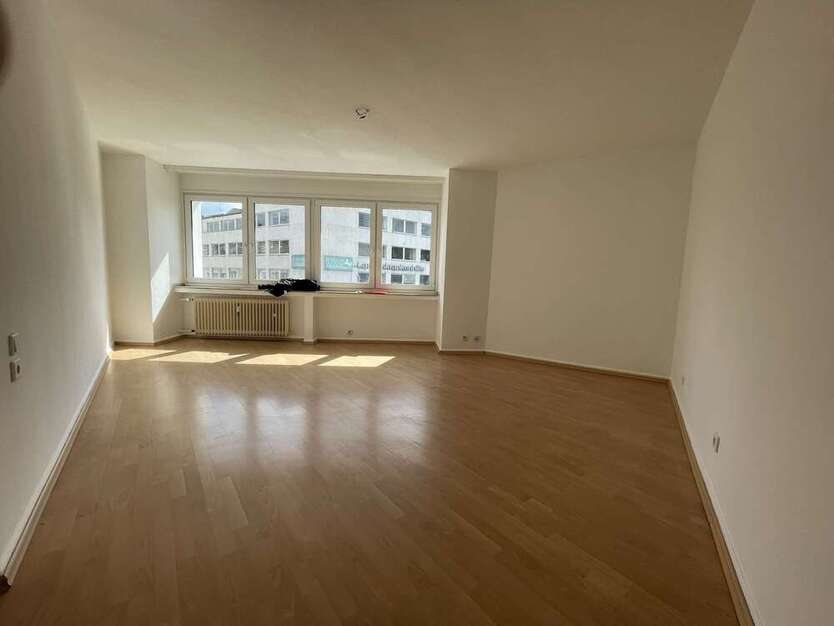 Wohnung zum Mieten in Düsseldorf 682 € 62 m²