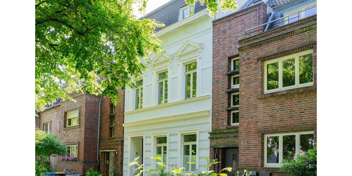 Villa Krefeld Bockum - 5 Zimmer, 180 m&sup2;, 2.040&euro; | Angebot:24987604