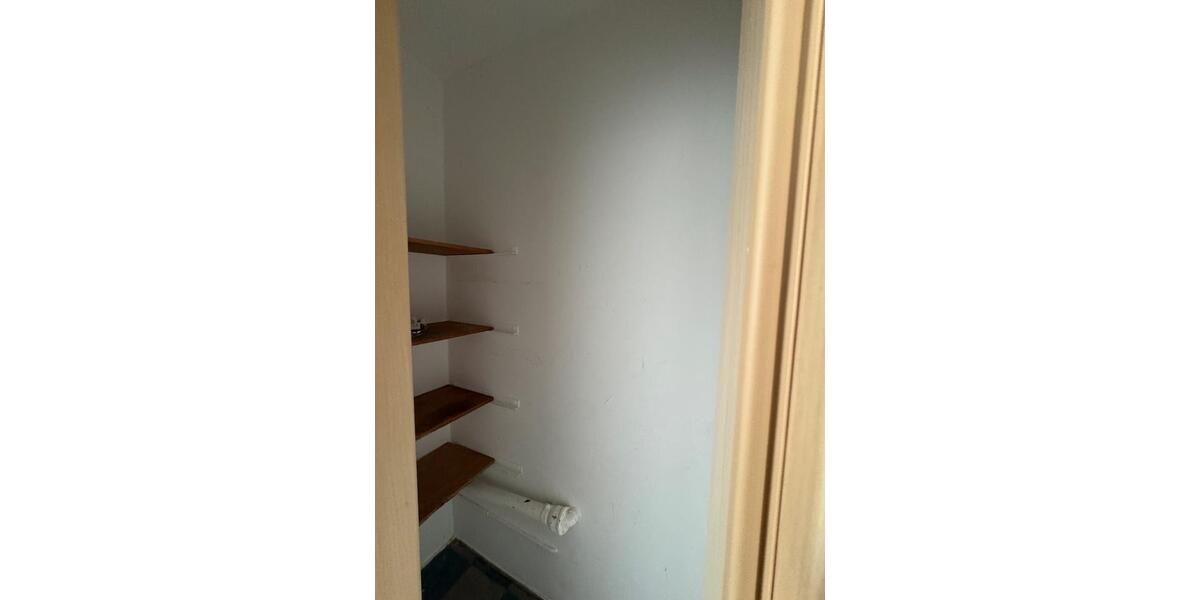 Etagenwohnung Moers Rheinkamp - 4 Zimmer, 95 m&sup2;, 890&euro; | Angebot:25616652