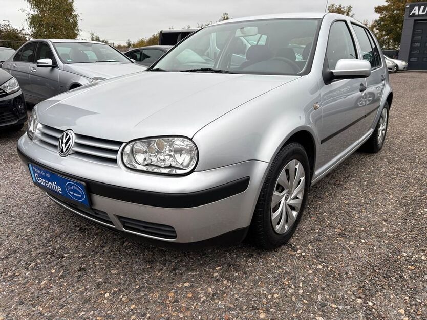 VW Golf 113.000 km 4.499 € Kamp-Lintfort 47475