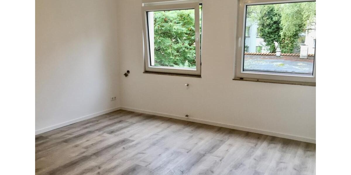 Etagenwohnung Essen Stadtbezirk II - 4 Zimmer, 90 m&sup2;, 998&euro; | Angebot:25073417