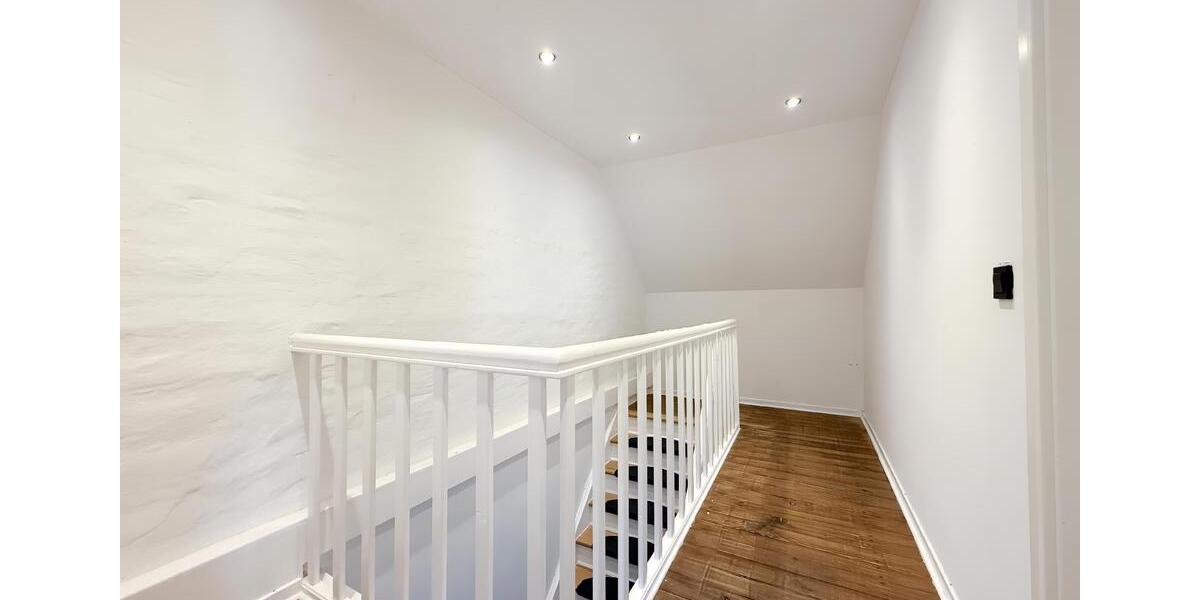 Reihenhaus Krefeld - 3.5 Zimmer, 139 m&sup2;, 990&euro; | Angebot:25183975