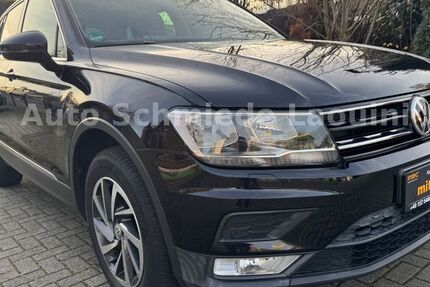 VW Tiguan 121.606 km 16.999 &euro; Oberhausen 46045