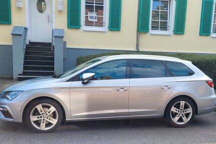 Seat Leon 148.000 km 13.999 &euro; Düsseldorf 40489