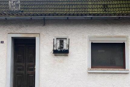 Haus Duisburg Hamborn - 6 Zimmer, 130 m&sup2;, 165.000&euro; | Angebot:27112091