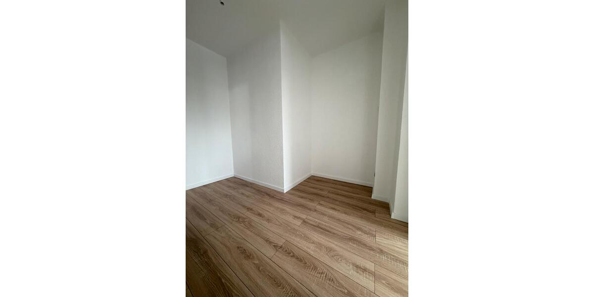 Etagenwohnung Duisburg Mittelmeiderich - 1 Zimmer, 50 m&sup2;, 650&euro; | Angebot:25374908