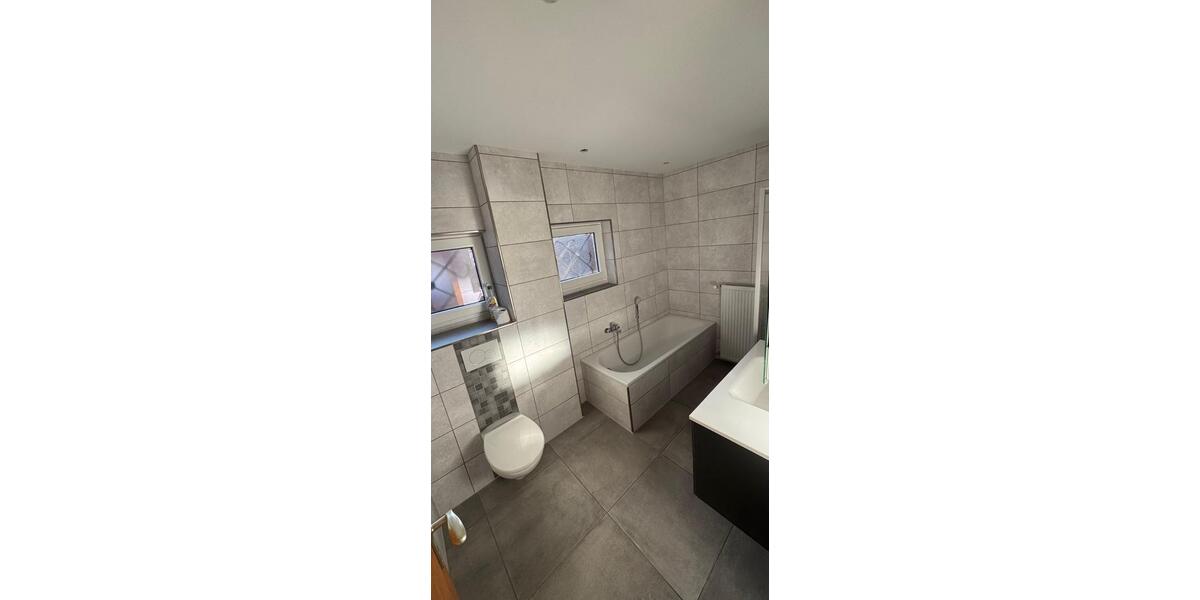 Doppelhaushälfte Oberhausen Schmachtendorf - 5 Zimmer, 120 m&sup2;, 495.000&euro; | Angebot:25250334