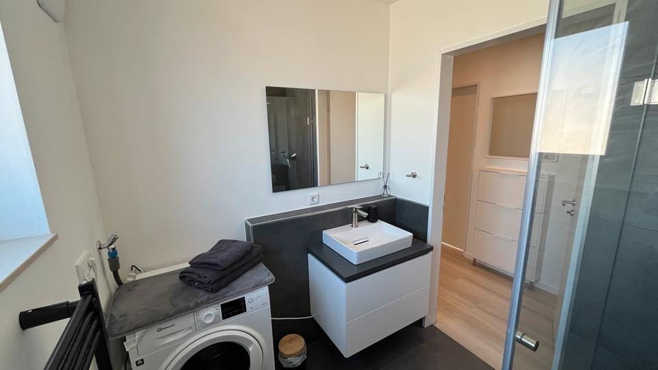 Terrassenwohnung Duisburg Huckingen - 2 Zimmer, 60 m&sup2;, 1.400&euro; | Angebot:26545990