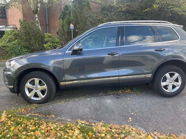 VW Touareg 140.800 km 20.100 € Wuppertal 42113