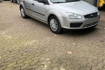 Ford Focus 170.000 km 2.980 € Essen 45141