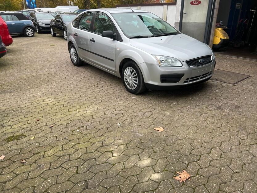 Ford Focus 170.000 km 2.980 € Essen 45141