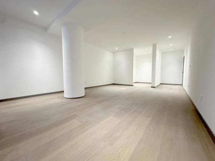 Etagenwohnung Oberhausen Altstadt-Süd - 2 Zimmer, 127 m&sup2;, 1.050&euro; | Angebot:26929888
