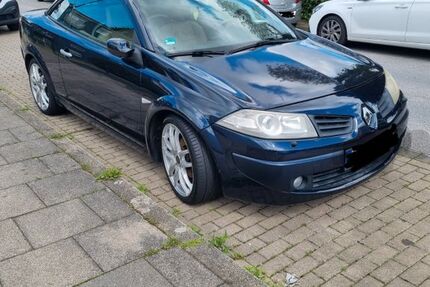 Renault Megane 121.000 km 2.500 &euro; Heiligenhaus 42579
