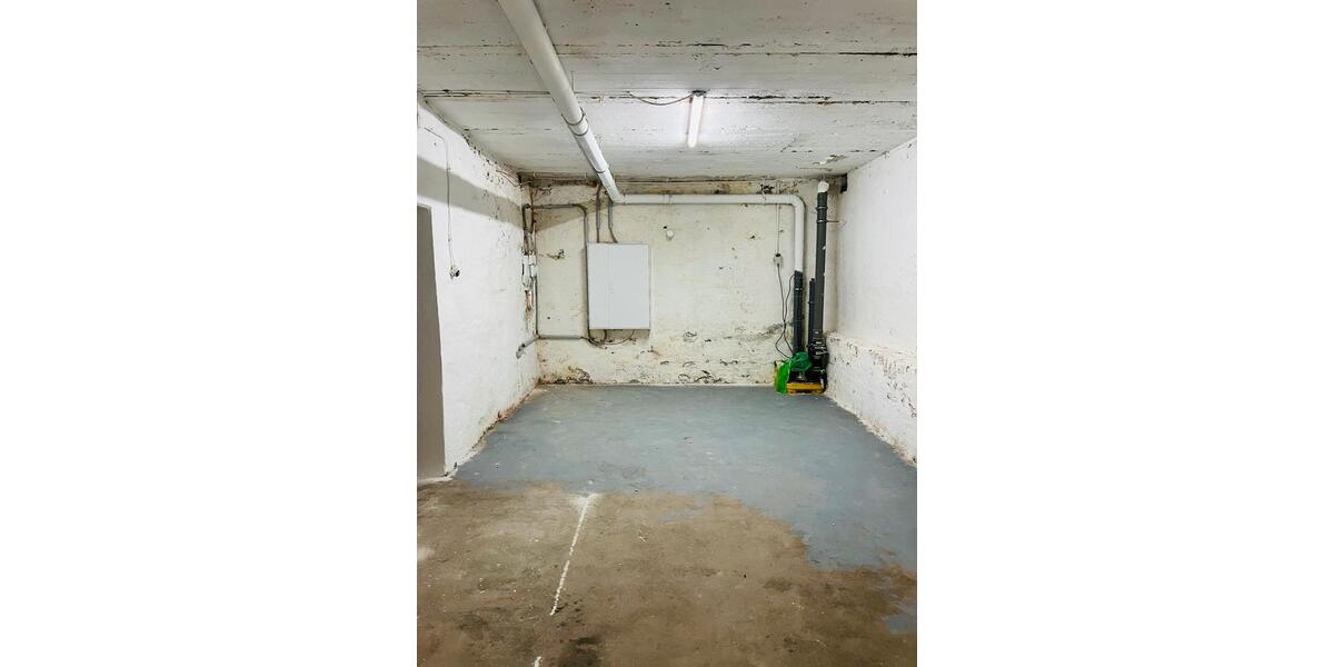 Zentral gelegene LagerhalleWohnung 410qm zu Vermieten, zimmer