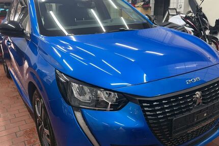 Peugeot 208 22.950 km 17.490 € Wuppertal 42285