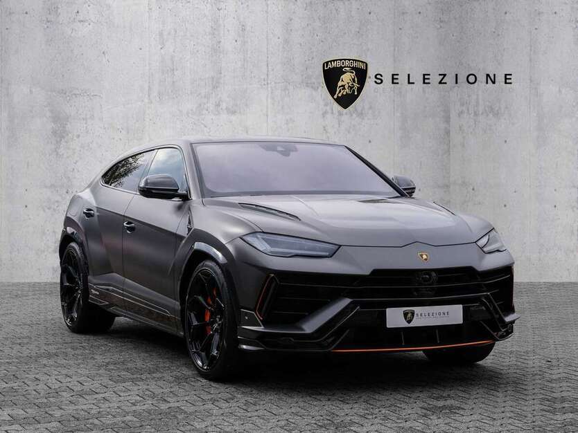 Lamborghini Urus 15.000 km 324.900 € Düsseldorf 40476