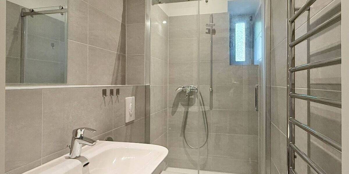 Etagenwohnung Düsseldorf Oberbilk - 1 Zimmer, 39 m&sup2;, 1.100&euro; | Angebot:26816795