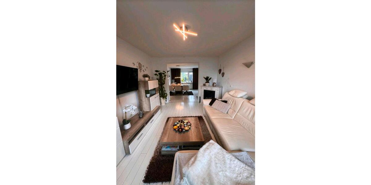 Doppelhaushälfte Duisburg Rheinhausen - 8 Zimmer, 180 m&sup2;, 520.000&euro; | Angebot:27083305