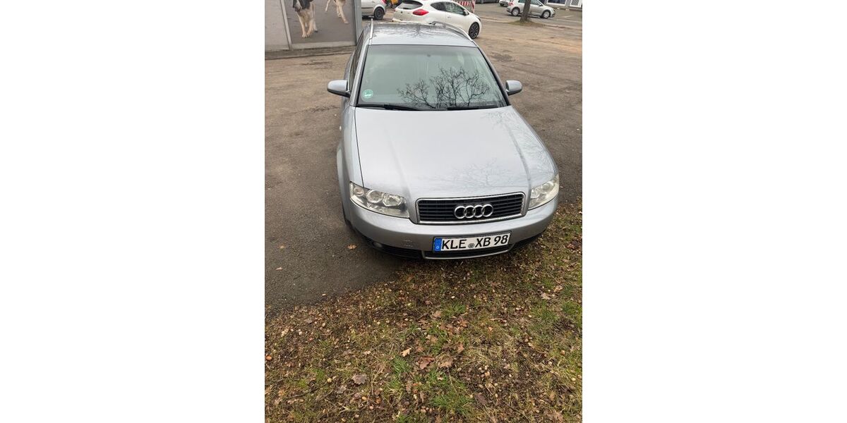 Audi A4 208.000 km 3.500 &euro; Alpen 46519