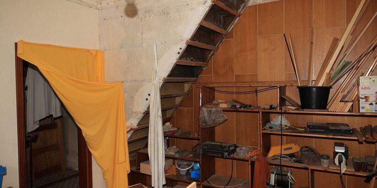 Reihenmittelhaus Duisburg Hochemmerich - 4 Zimmer, 72 m&sup2;, 122.000&euro; | Angebot:23335968