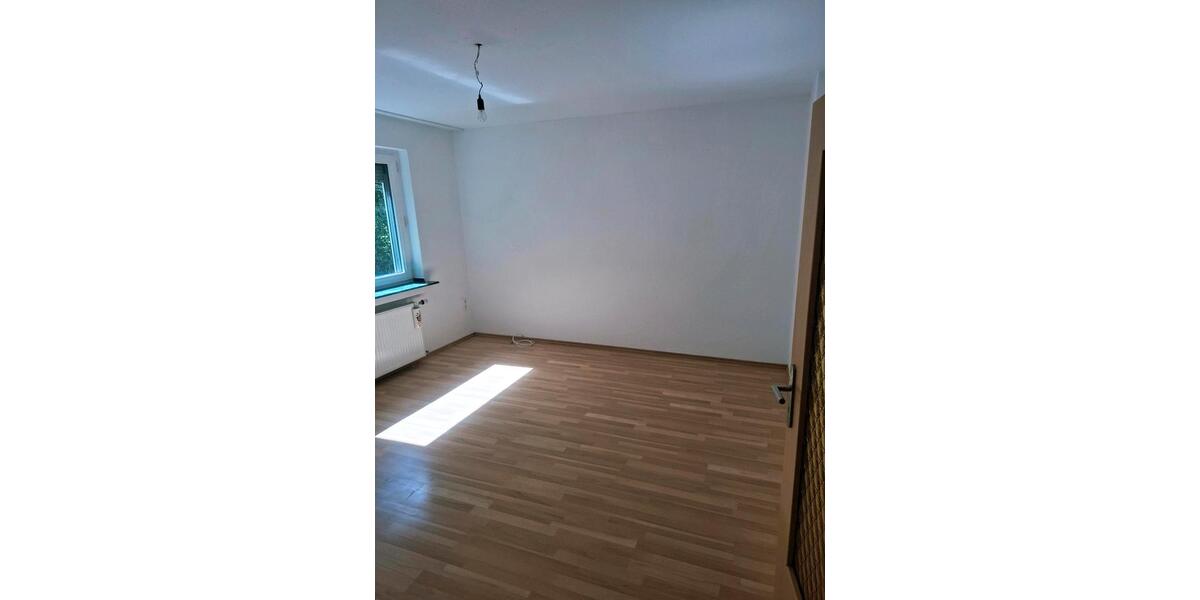 Erdgeschoßwohnung Düsseldorf Stadtbezirk 5 - 3 Zimmer, 55 m&sup2;, 239.000&euro; | Angebot:27022401