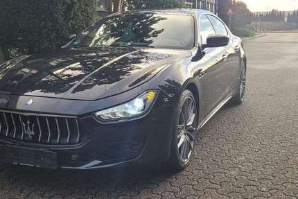 Maserati Ghibli 43.500 km 34.999 &euro; Essen 45279