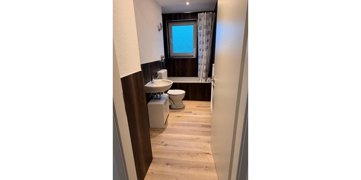 Etagenwohnung Voerde (Niederrhein) - 2 Zimmer, 50 m&sup2;, 710&euro; | Angebot:26238322