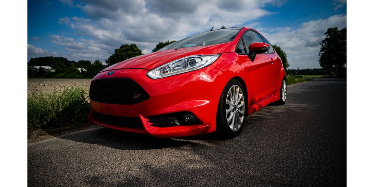 Ford Fiesta 88.000 km 10.800 &euro; Kaarst 41564